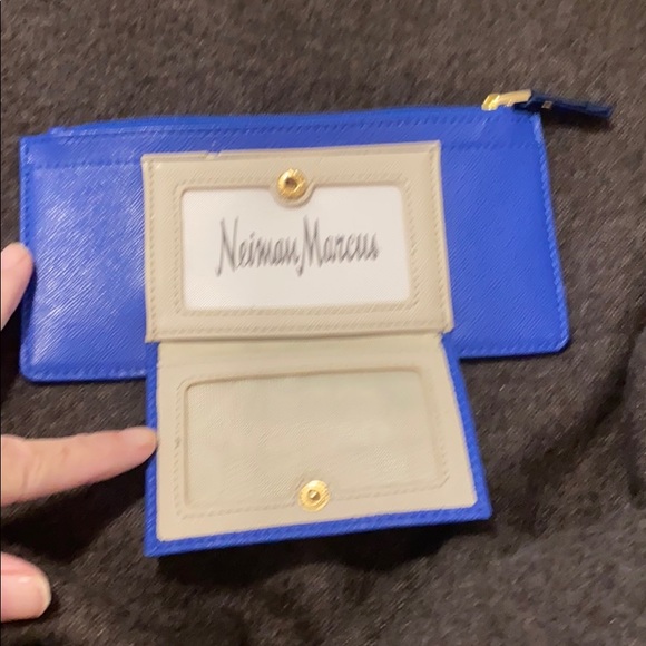 Neiman Marcus Slim Ladies Wallet - Picture 3 of 6